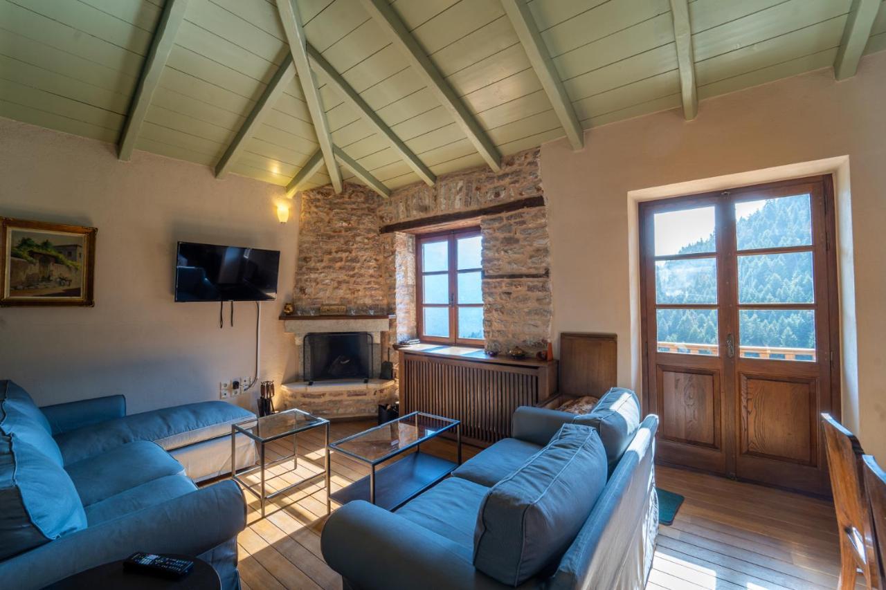 Villa Korfes-Κορφές Τριώροφη Βίλα Για Οικογένειες Και Παρέες Карпенисион Экстерьер фото